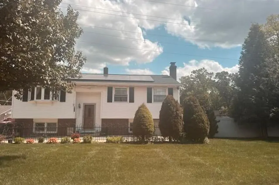250 Jefferson Ave West Berlin, NJ 08091, Camden County