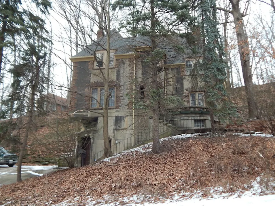 1731 Beverly Hills Euclid, OH 44117, Cuyahoga County