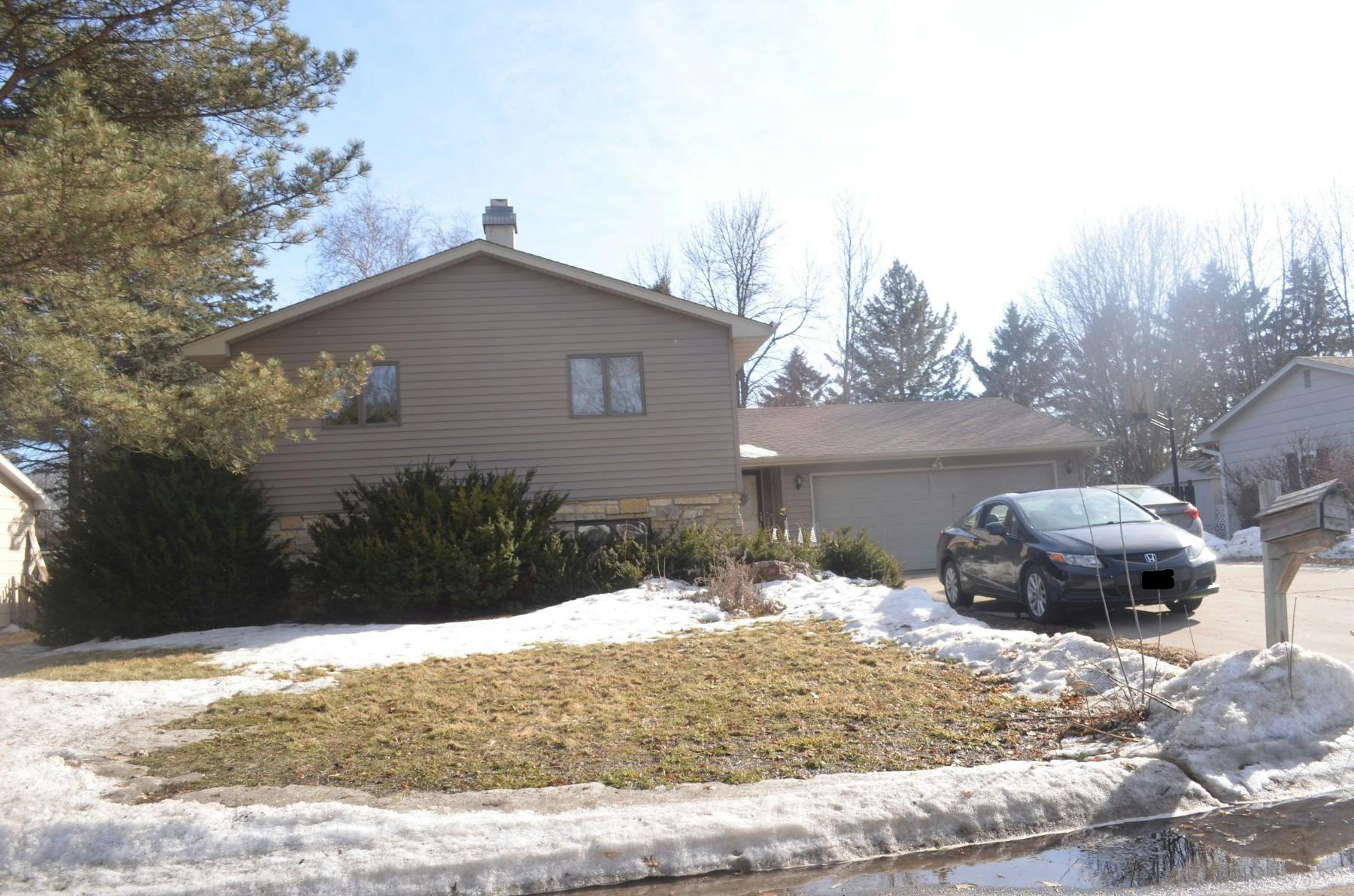 Wellington Cres, Faribault, MN 55021 #1