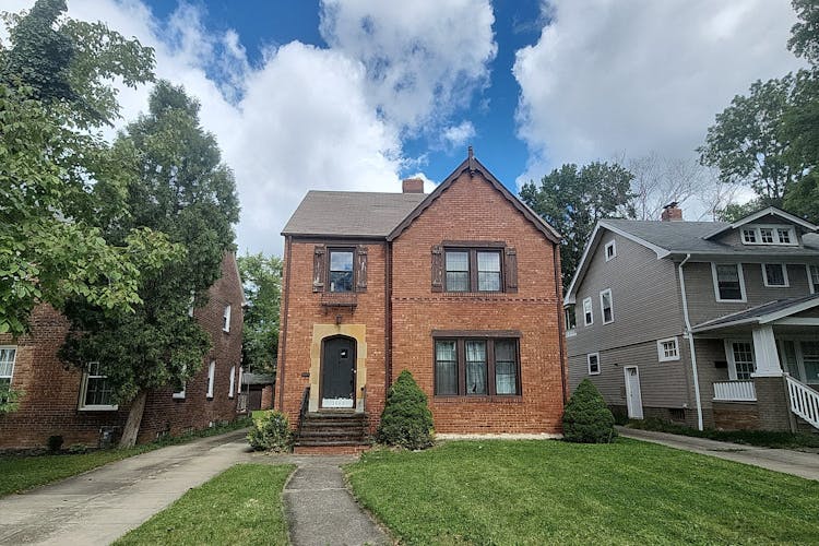 3649 Antisdale Ave Cleveland Heights, OH 44118, Cuyahoga County