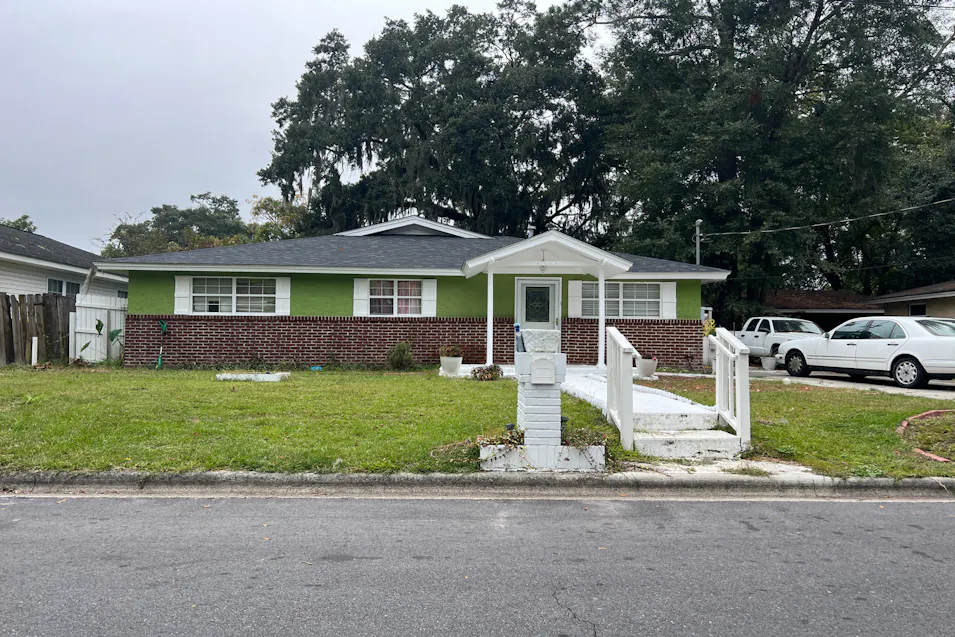 817 Dixon St Savannah, GA 31405-6403, Chatham County