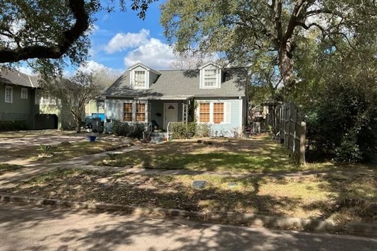 2226 Harrison St Beaumont, TX 77701, Jefferson County