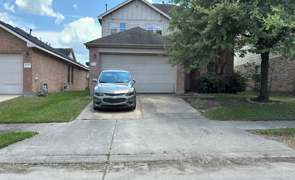 1231 Hawks Nest Dr Houston, TX 77067, Harris County