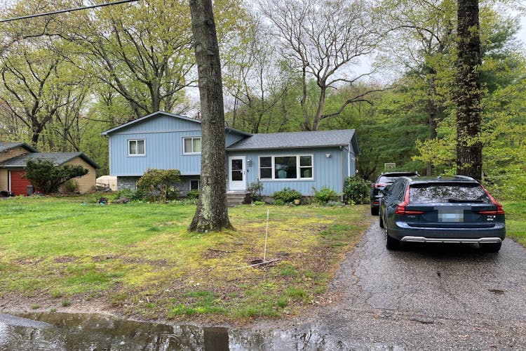 5 Bow Run Saunderstown, RI 02874, Washington County