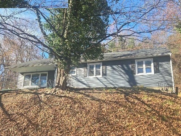 930 Vallamont Dr Williamsport, PA 17701, Lycoming County