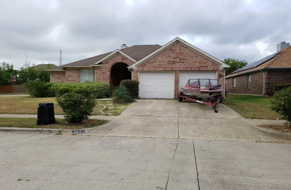 2601 Chesapeake St Euless, TX 76040, Tarrant County