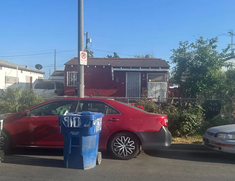 910 E 93rd St Los Angeles, CA 90002, Los Angeles County