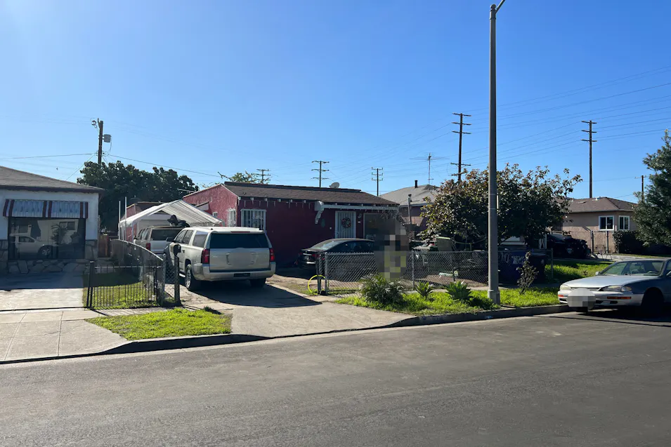 910 E 93rd St Los Angeles, CA 90002, Los Angeles County