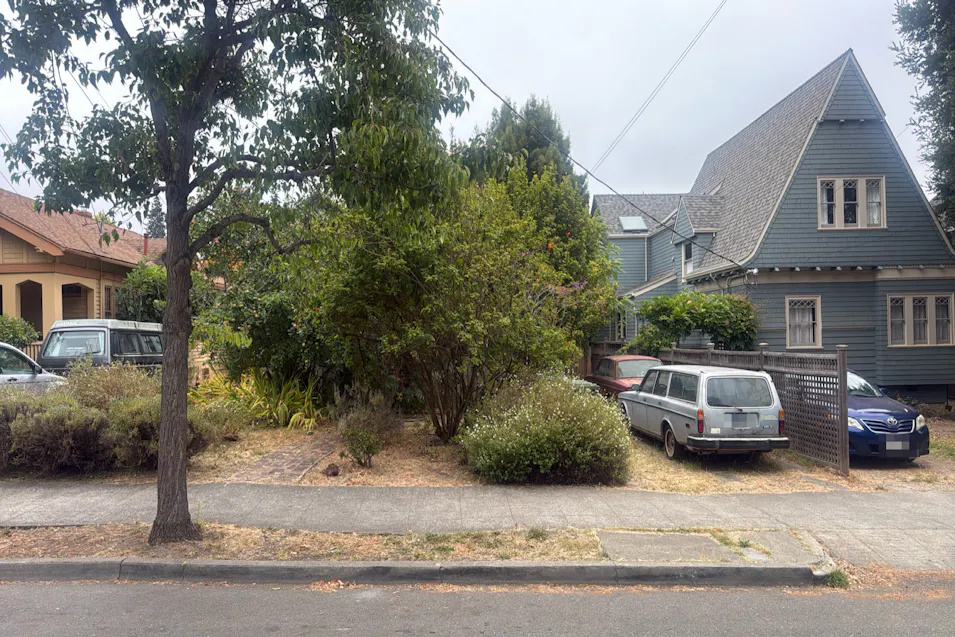 2742 Webster St Berkeley, CA 94705, Alameda County