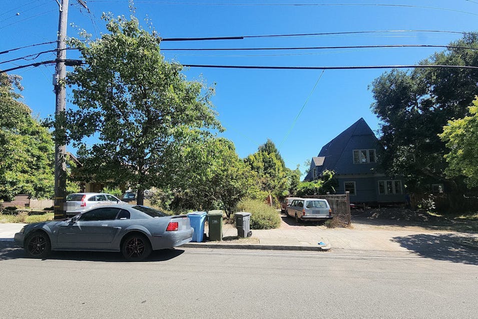 2742 Webster St Berkeley, CA 94705, Alameda County