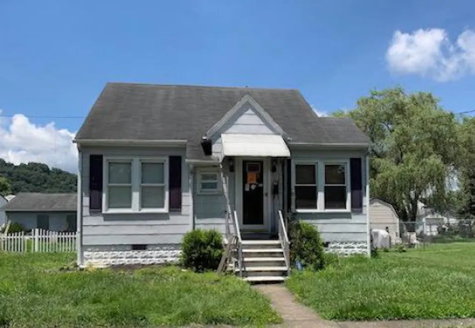 225 22nd St Dunbar, WV 25064, Kanawha County