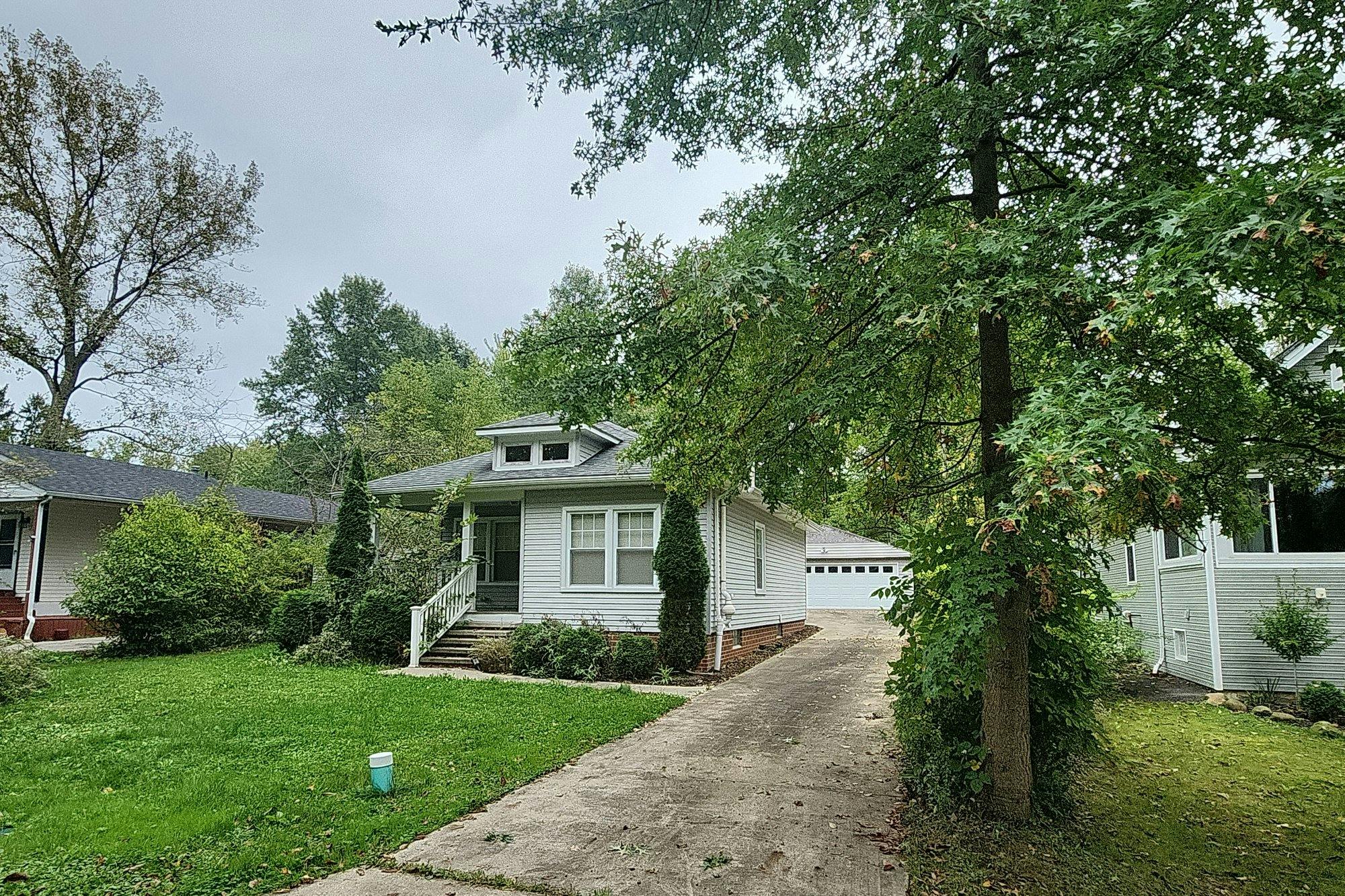 Roselawn Ave, Woodmere, OH 44122 #1