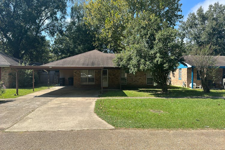 12209 Strauss Dr Baton Rouge, LA 70811, East Baton Rouge County