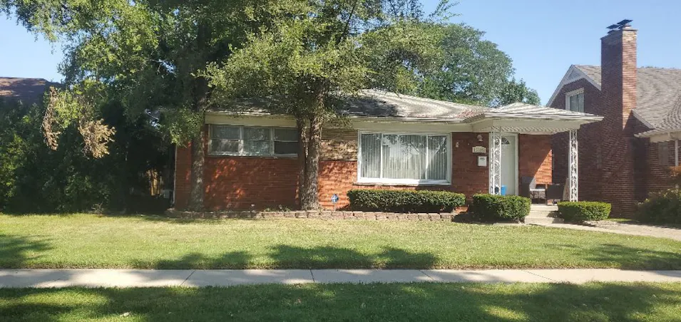 16095 Veronica Ave Eastpointe, MI 48021, Macomb County