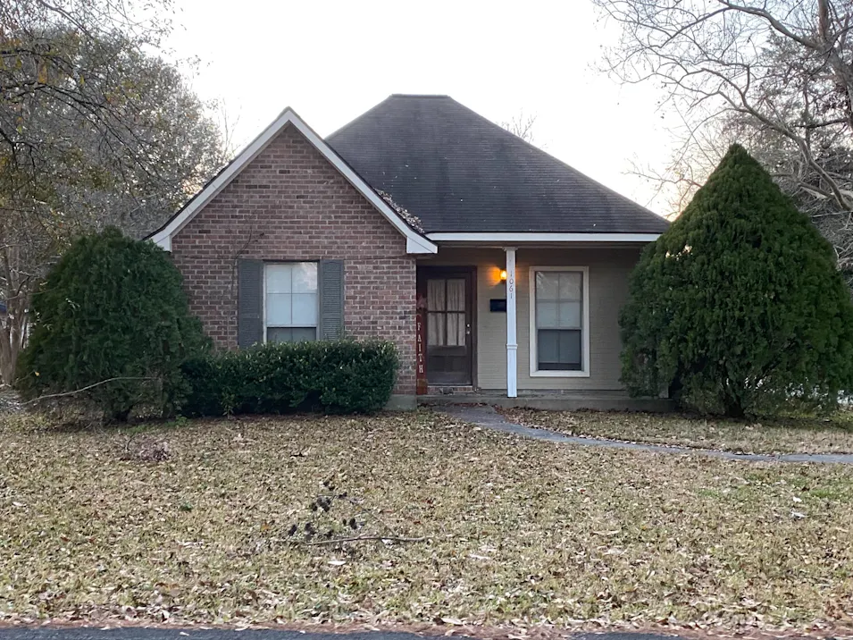 1061 Johnson St Baker, LA 70714, East Baton Rouge County