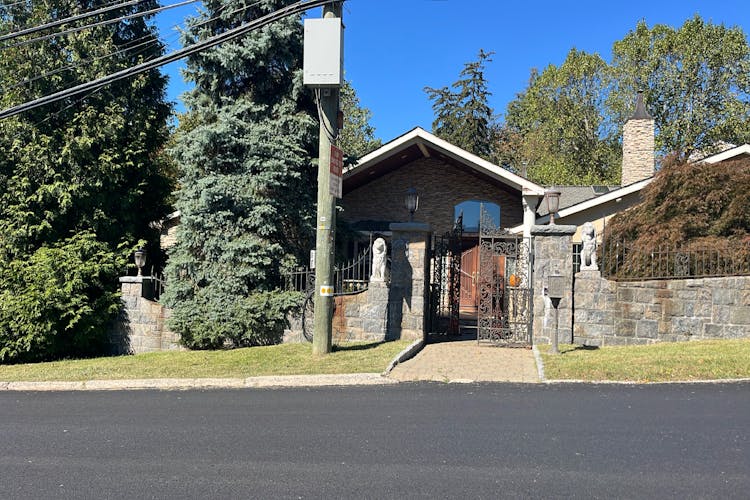 2 Stratton Road New Rochelle, NY 10804, Westchester County