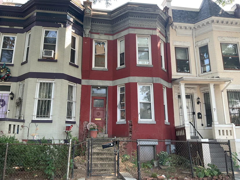 11 Rhode Island Av