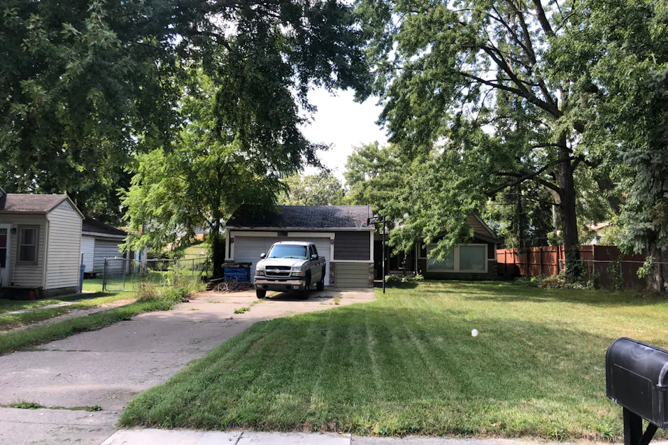 3910 Burchfield Dr Lansing, MI 48910, Ingham County