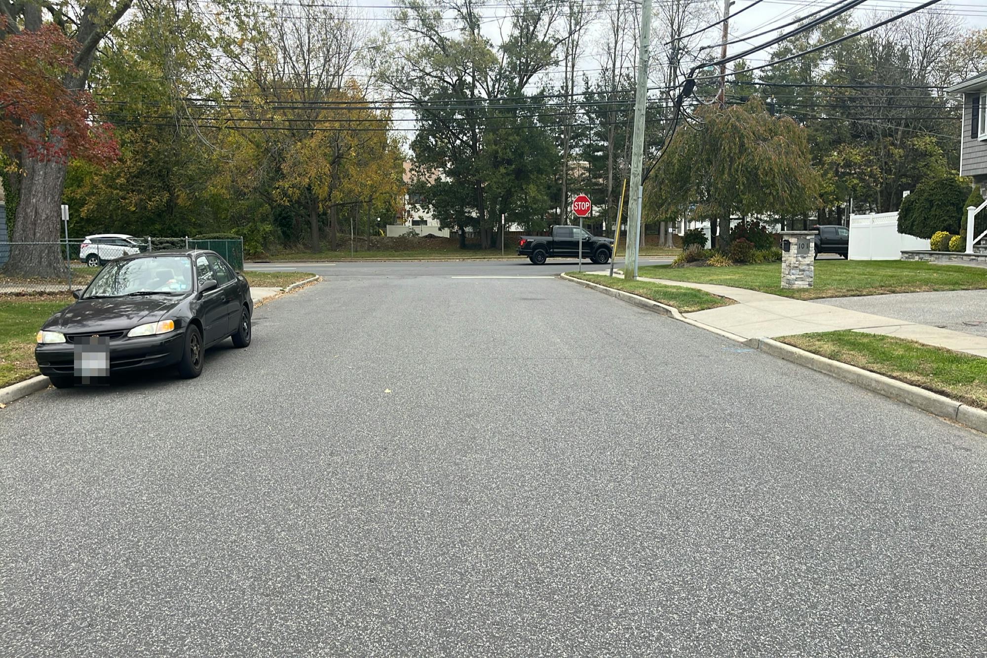 Pardee Ave, Islip, NY 11751