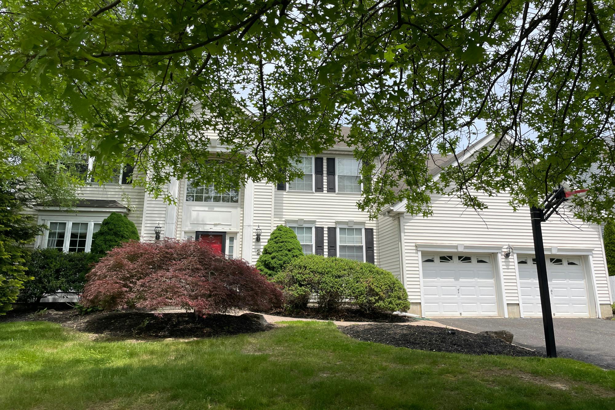 24 WENDOVER Rd  