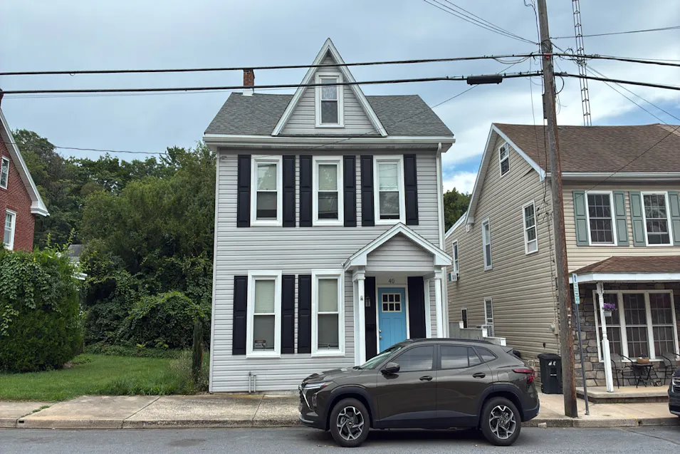 40 N Broad Street Waynesboro, PA 17268, Franklin County