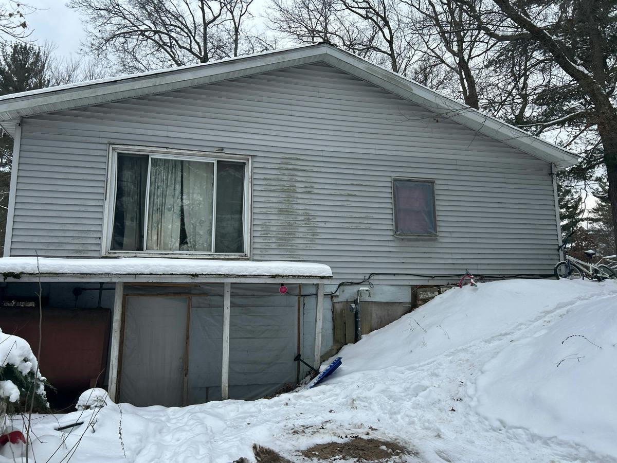 9th St, Twin Lake, MI 49457