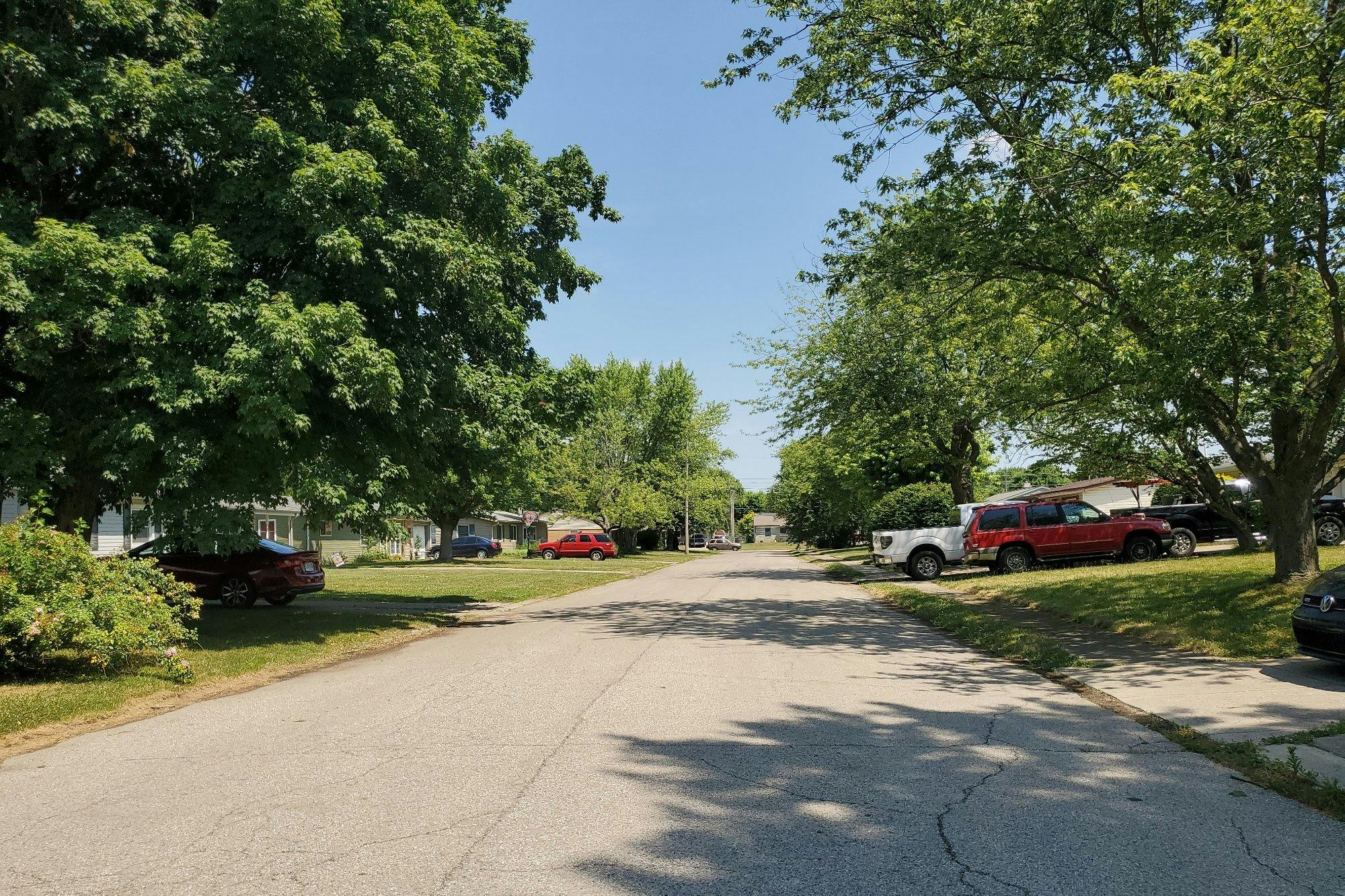Westview Dr, Whiteland, IN 46184