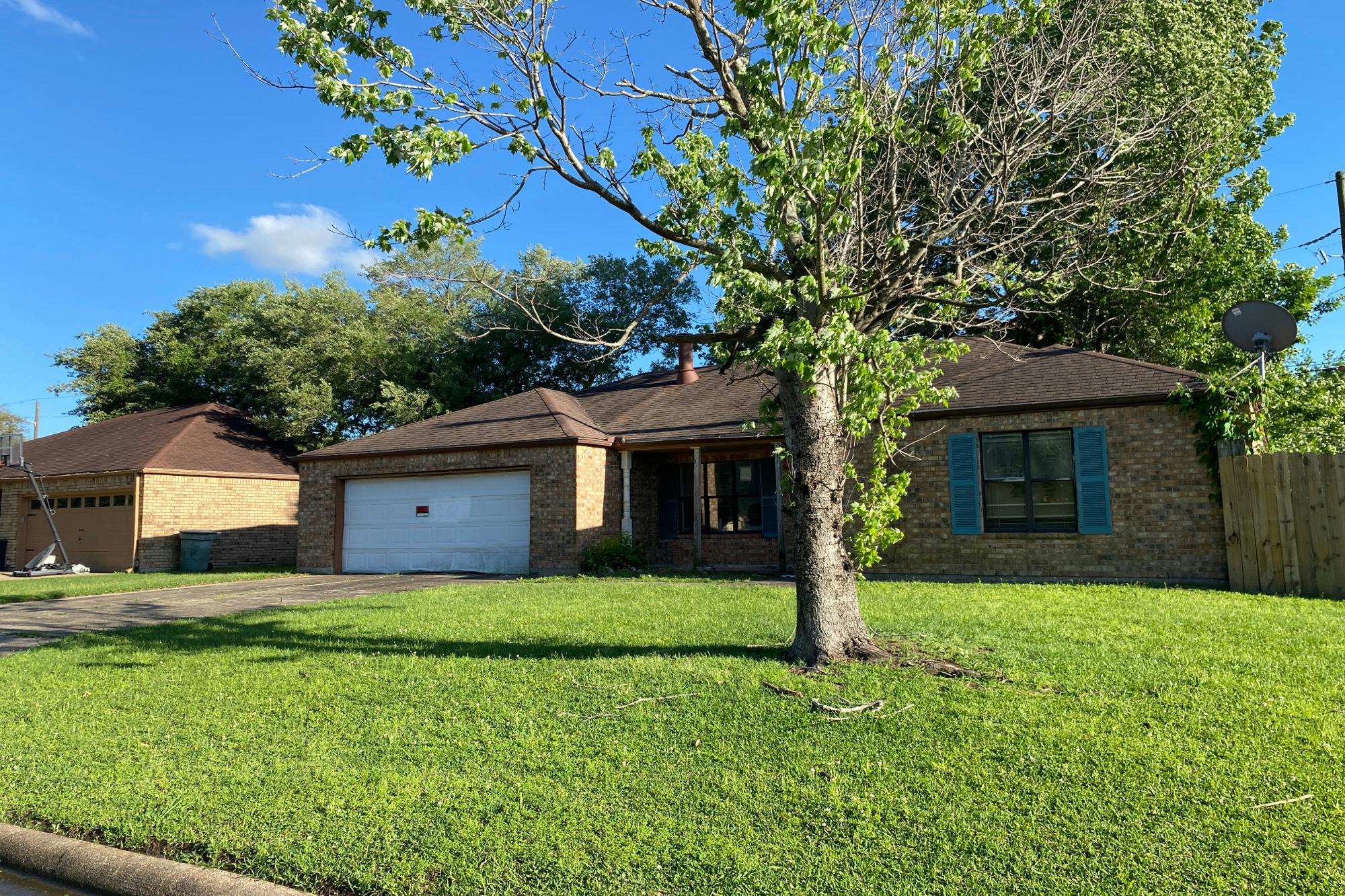Monica St, Beaumont, TX 77707