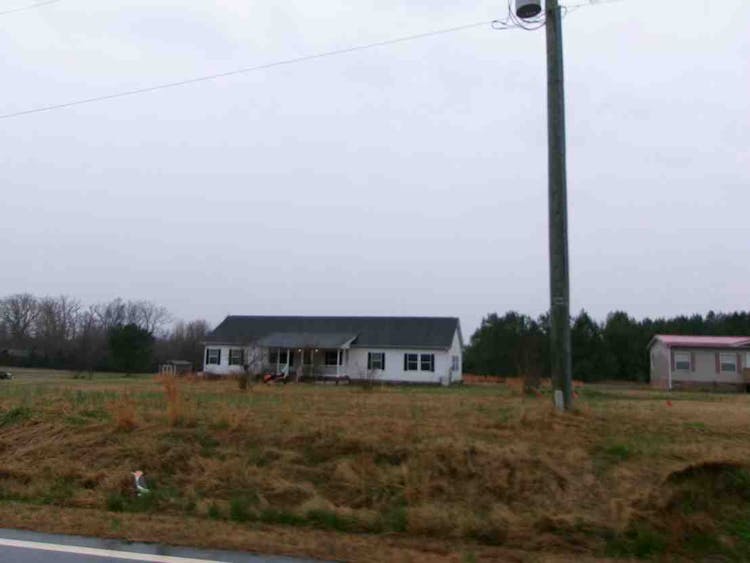 2156 Scottsburg Rd Scottsburg, VA 24589, Halifax County