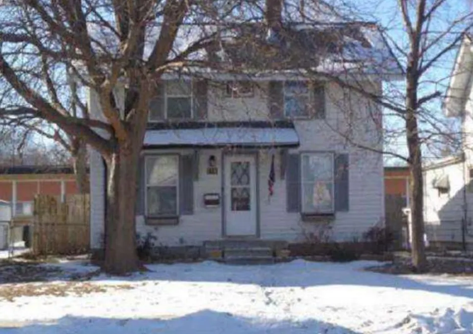 716 5th Avenue South South Saint Paul, MN 55075, Dakota County