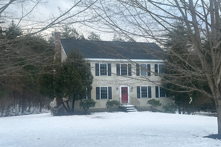 22 Williamine Dr Newton, NH 03858, Rockingham County