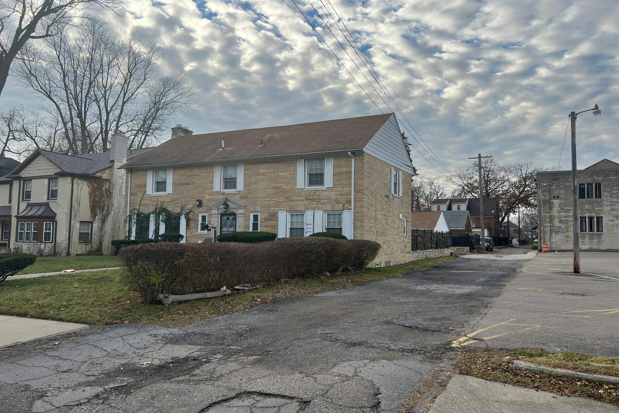 Birchcrest Dr, Detroit, MI 48221 #1