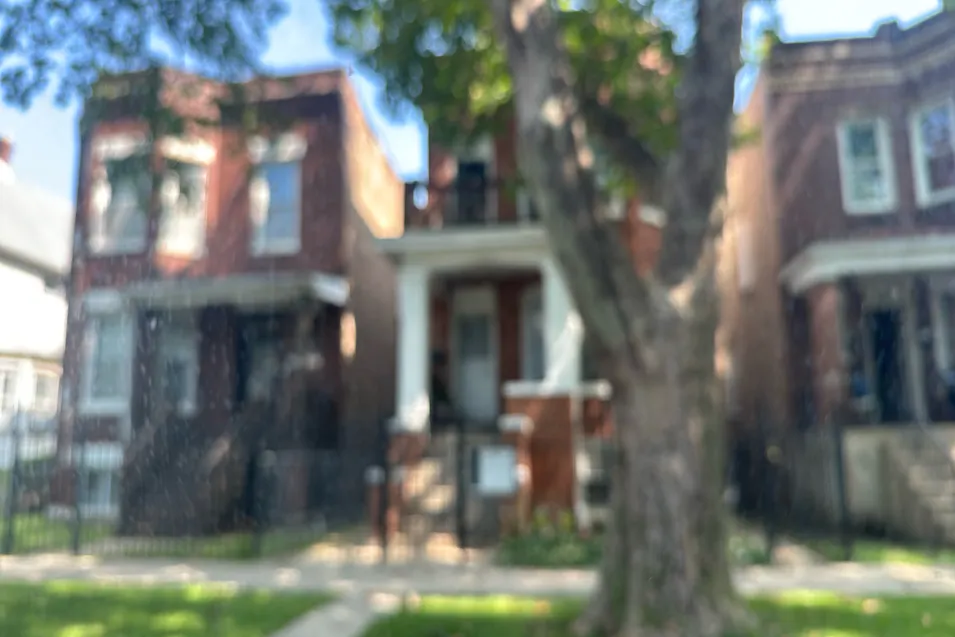 5032w Erie St Chicago, IL 60644, Cook County