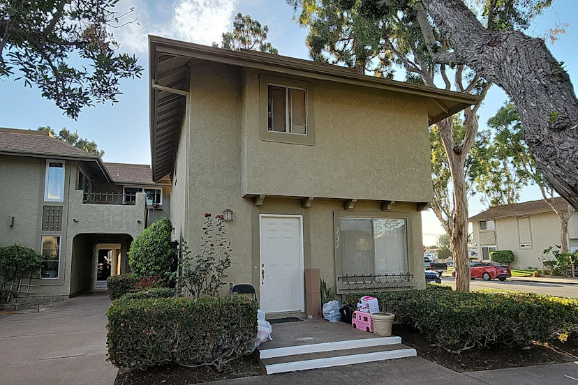 9522 Pettswood Drive Unit 3