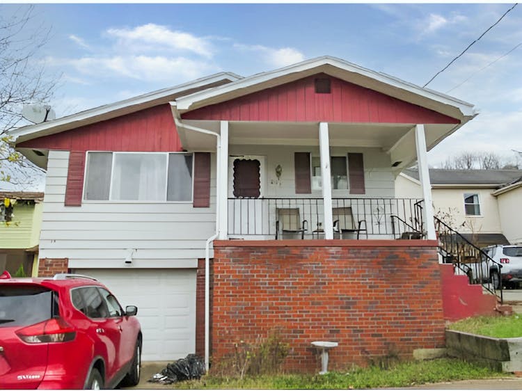 833 Smithfield St, Smithton, PA, 15479, USA