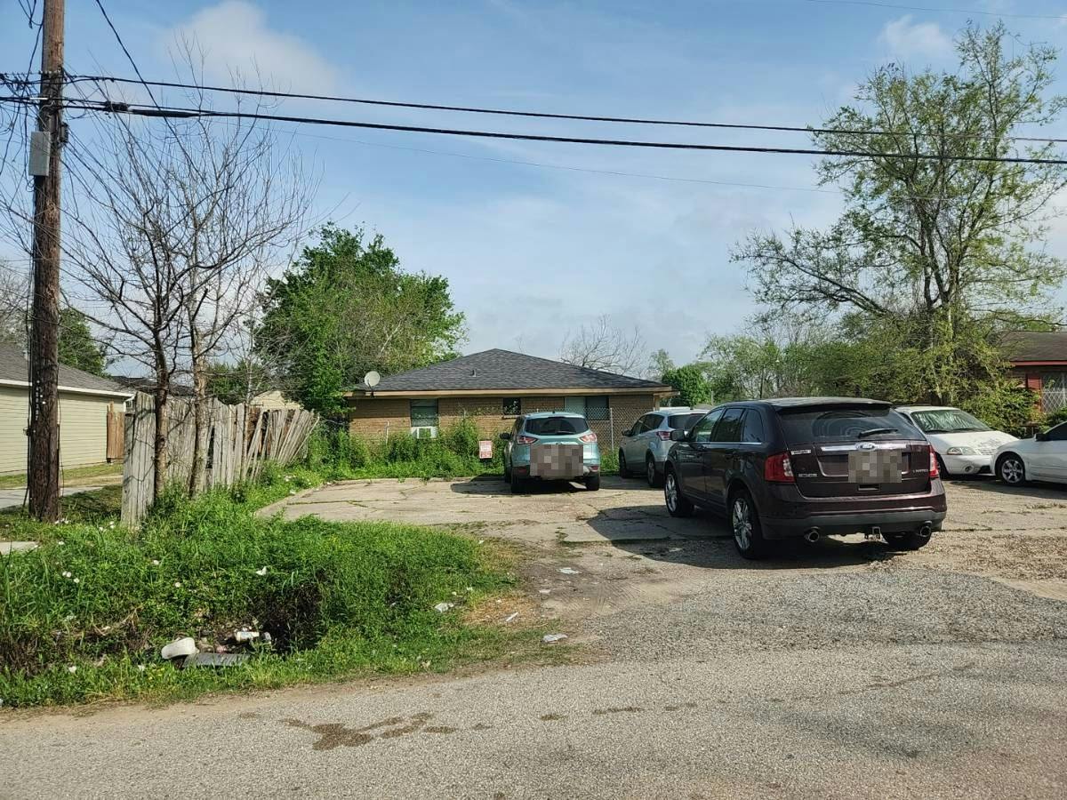 Clover St, Houston, TX 77033 #1