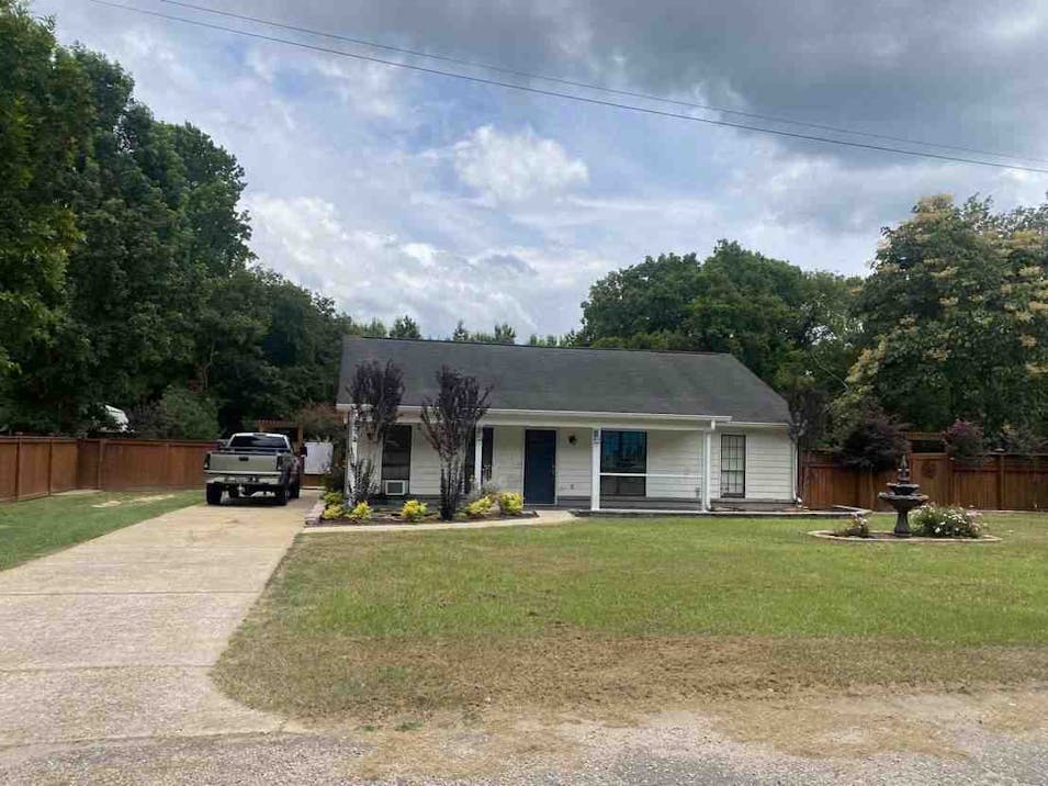 99 Bozeman Trl Wetumpka, AL 36093, Elmore County