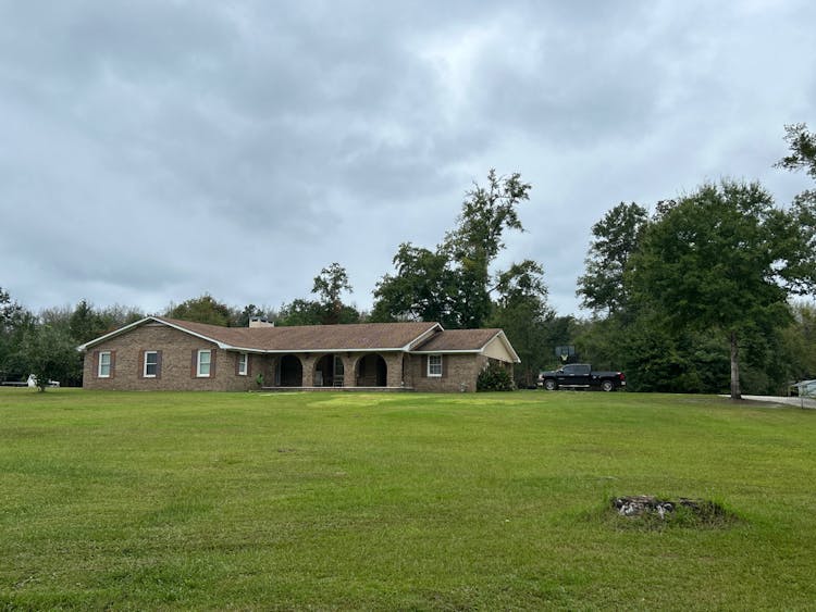 9885 East Avenue Theodore, AL 36582, Mobile County