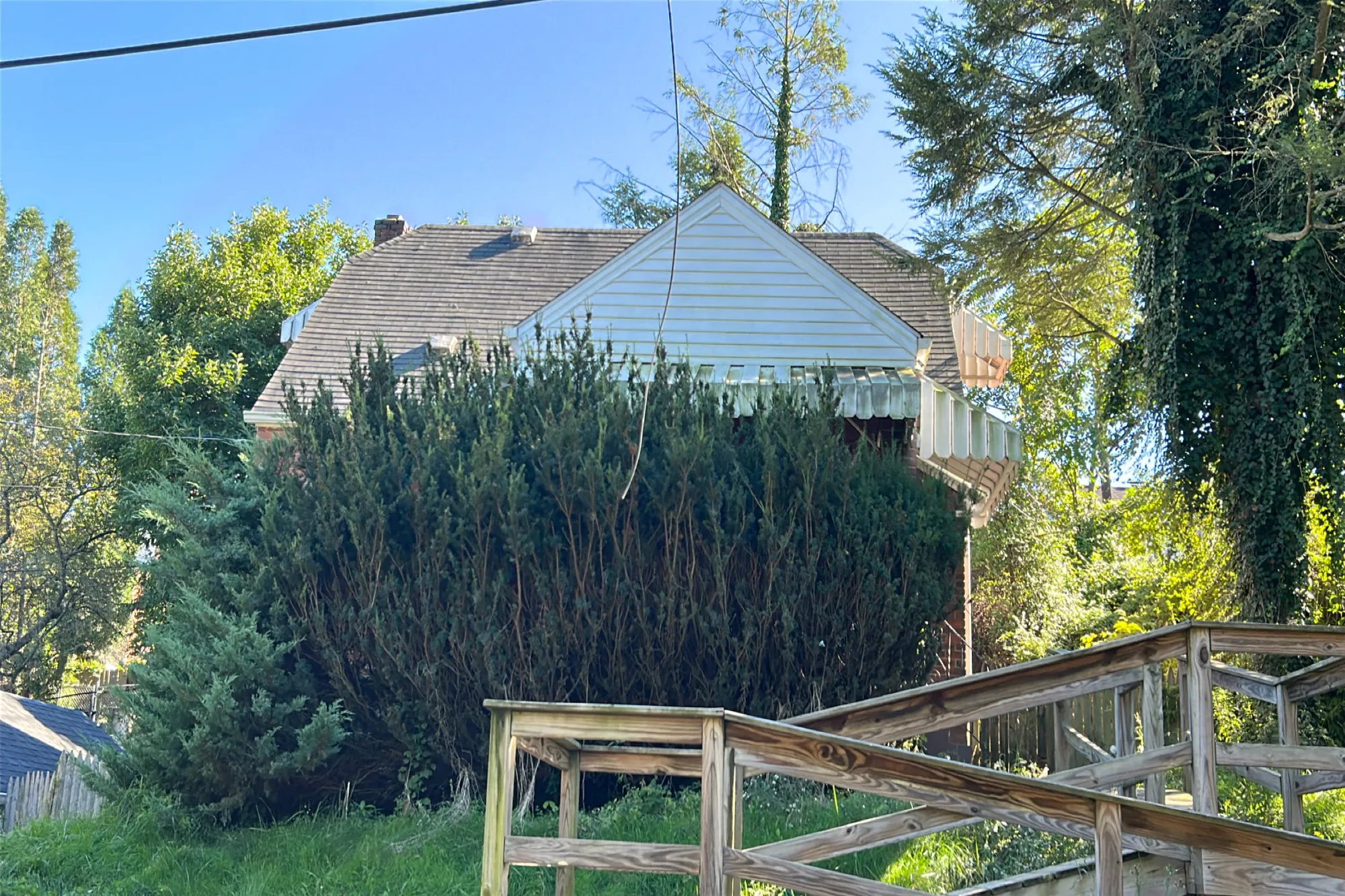 Johnson St, Braddock, PA 15104 #1
