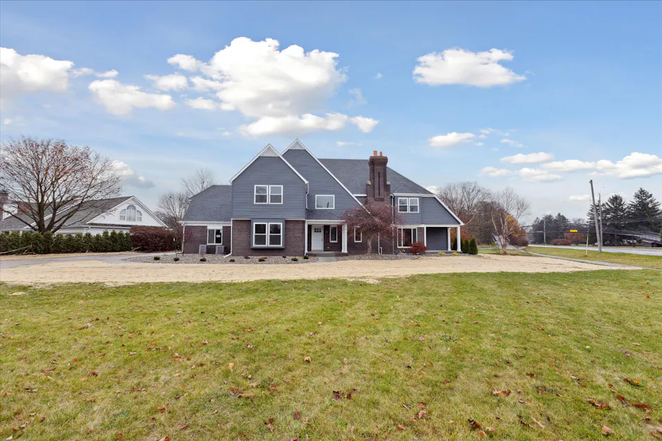 60 Golfview Dr Saginaw, MI 48638, Saginaw County