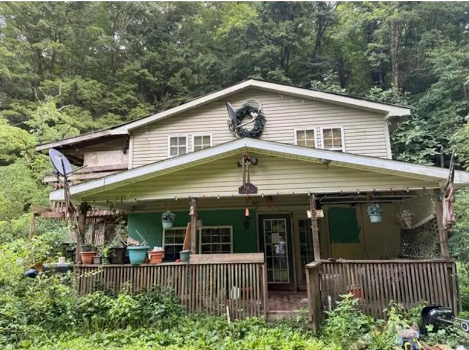 98 Farley Ln Wallins Creek, KY 40873, Harlan County