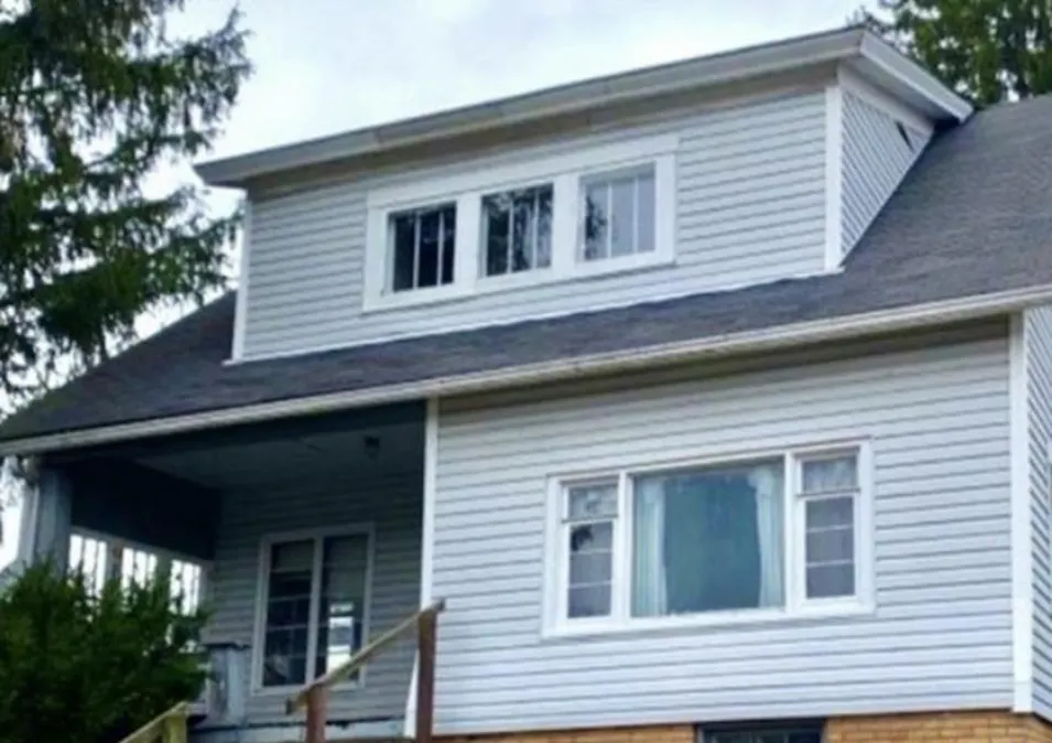 2409 25th St Beaver Falls, PA 15010, Beaver County