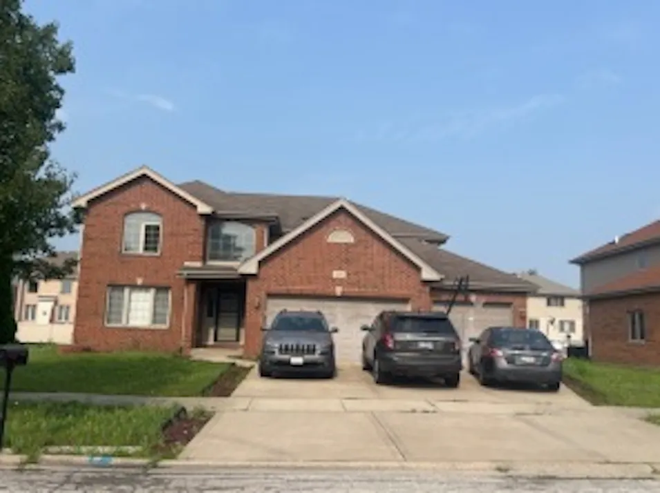 1000 Warwick Dr Matteson, IL 60443, Cook County