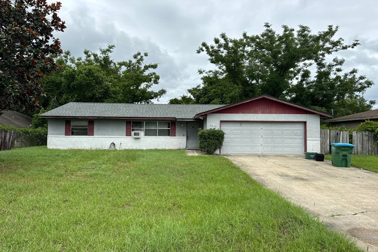 3214 Courtland Boulevard Deltona, FL 32738, Volusia County