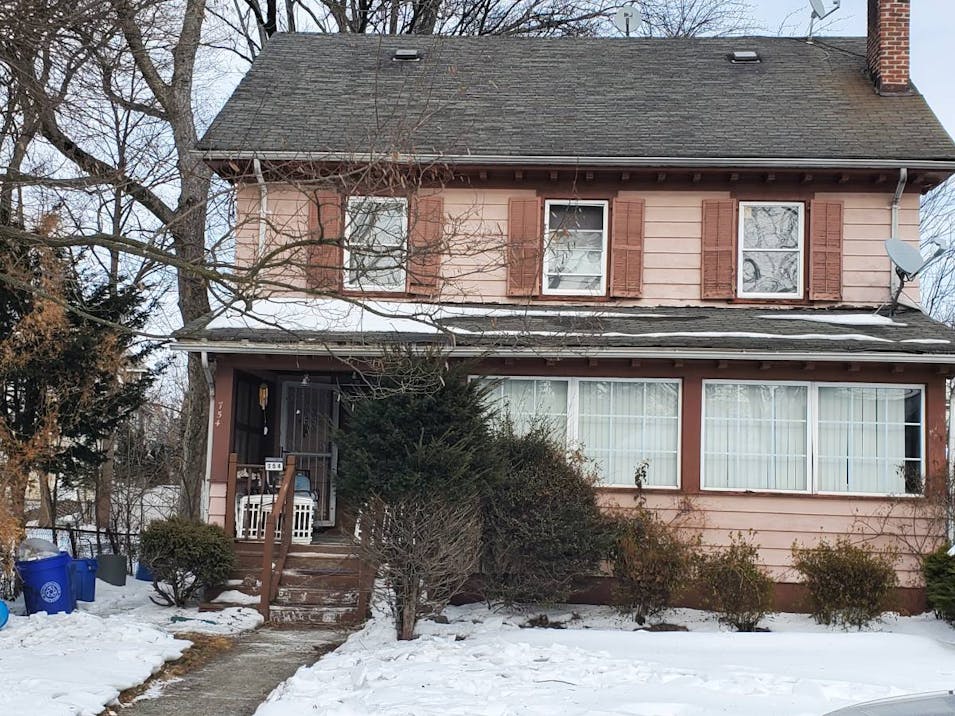 754 McLaughlin Place Orange, NJ 07050, Essex County