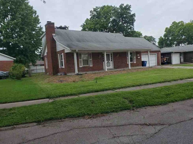 3203 Newell Dr Granite City, IL 62040, Madison County