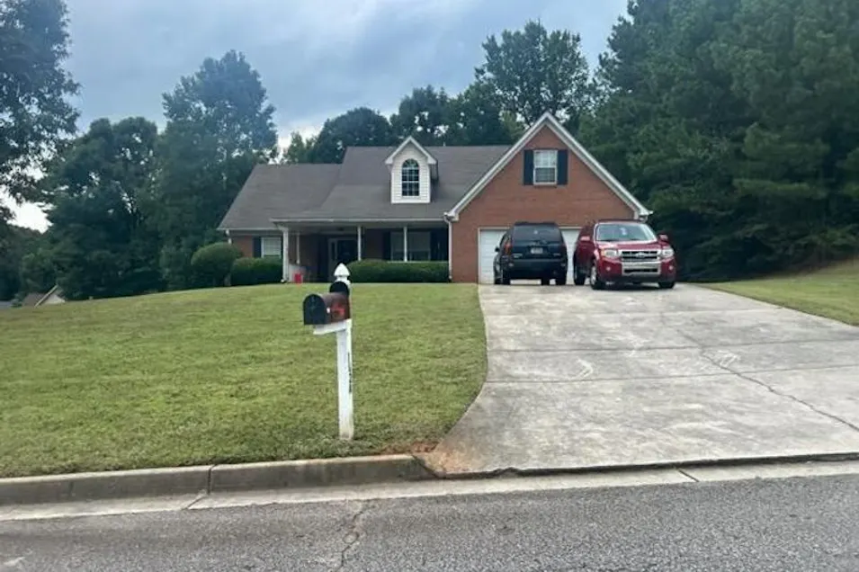 1024 Grace Marie Lane Ellenwood, GA 30294, Henry County