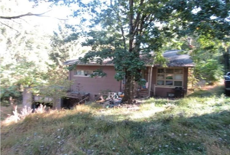 2511 7th St Rd New Kensington, PA 15068, Allegheny County