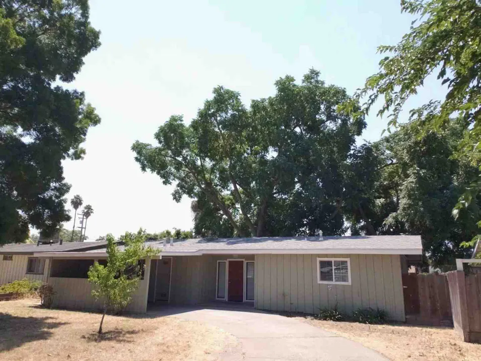 1112 Edison Ave Modesto, CA 95350, Stanislaus County