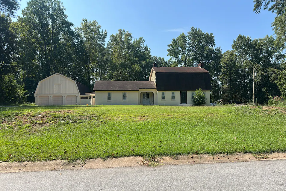 2211 Carriage Dr Morrow, GA 30260, Clayton County